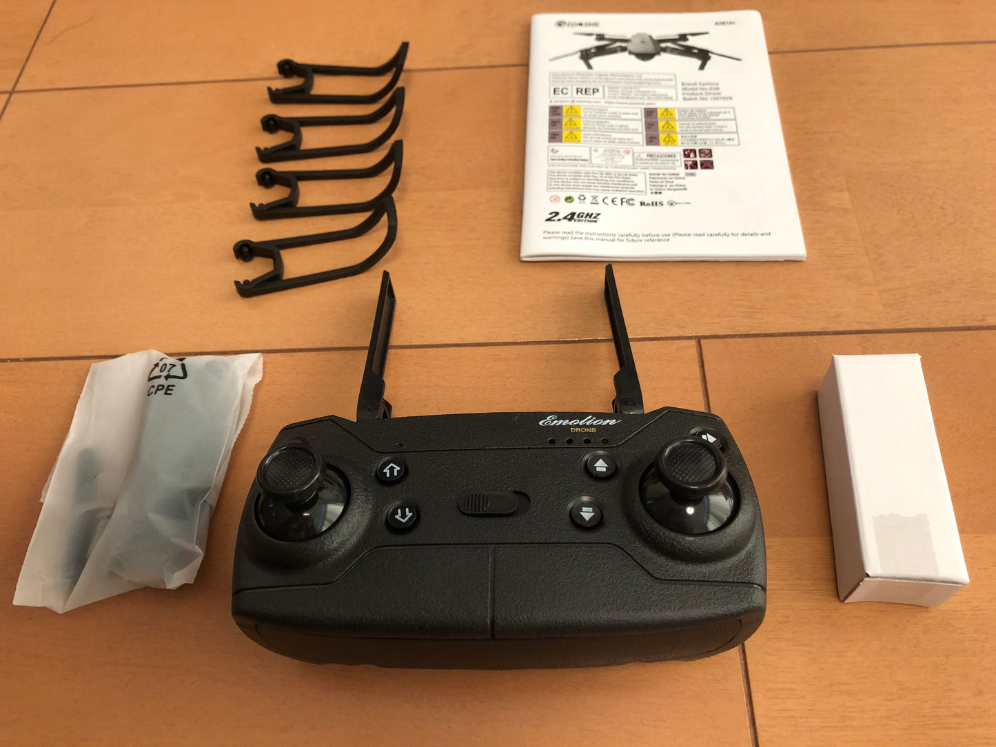 ドローン EACHINE E58